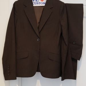 2-pc Women's Pant Suit